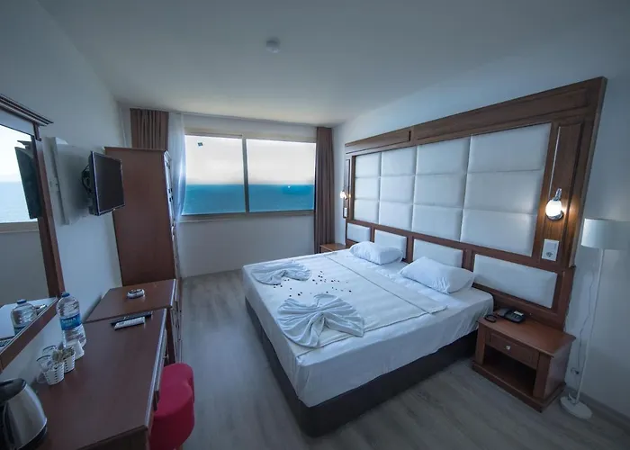 Grand Sahin's Hotel 4*