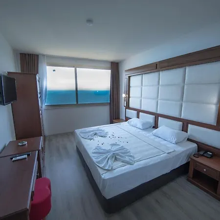 Grand Sahin's Отель 4*