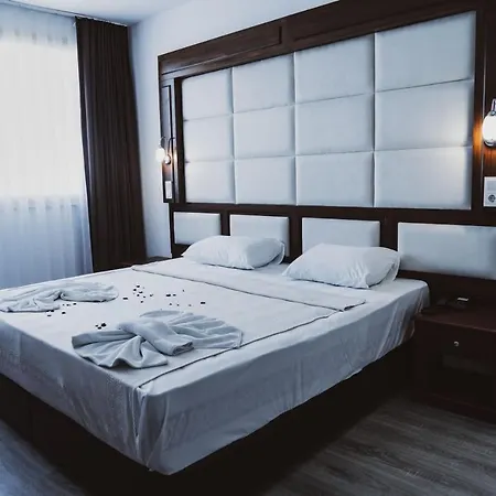 Grand Sahin's Отель 4*